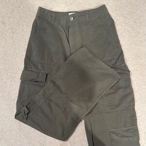 Women’s Olive Cargo Pants
